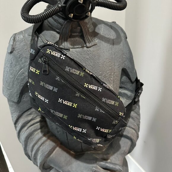 NWOT Vans Unisex Checkerboard logo Waist Bag/Fanny Pack - Picture 3 of 6